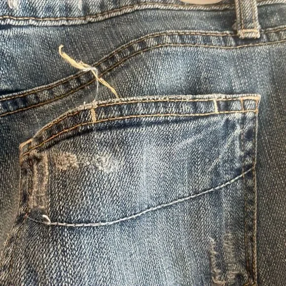 Paige Cutoff Jean Shorts - Picture 4 of 9